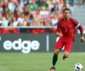 Mourinho: 'Ronaldo ở Real không giống Ronaldo ở Bồ Đào Nha'