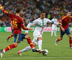Ronaldo đối đầu Ramos và các điểm nóng ở derby bán đảo Iberia