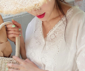 5 dáng áo blouse này đã gây sốt suốt từ đầu hè, hội chị em 'bánh bèo' không nên bỏ qua bất cứ mẫu nào