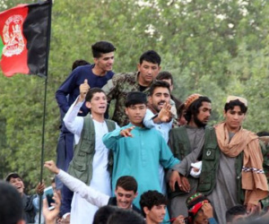Nóng: Thủ đô Afghanistan bất ngờ 'thất thủ' trước Taliban