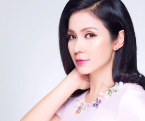 Việt Trinh: 'Ở tuổi 46, tôi không còn thèm muốn tình cảm trai gái'