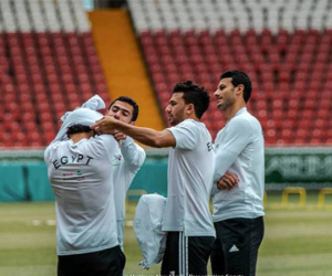 Không thể tự mặc áo, World Cup đã kết thúc với Moh Salah?