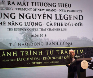 Ông Đặng Lê Nguyên Vũ bất ngờ tái xuất hiện trong phần lễ đậm đặc không khí tâm linh