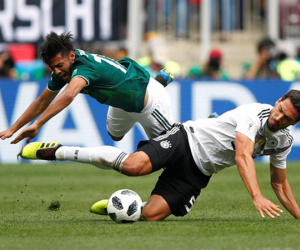Hummels chỉ trích chiến thuật của HLV Loew trong trận thua Mexico