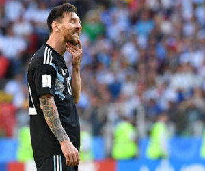 Maradona: ‘Argentina mất điểm vì Sampaoli chứ không phải Messi’