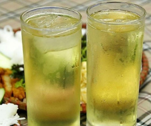 Điểm danh những doanh nghiệp nghìn tỷ giao dịch với thị giá chưa bằng 'cốc trà đá'