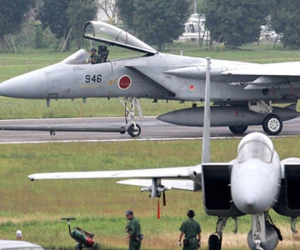Hai chiếc F-15 suýt va chạm với máy bay chở khách tại Okinawa