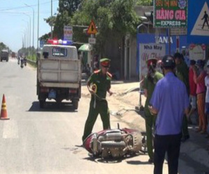 Bé 11 tháng tuổi và mẹ bị ô tô cán tử vong trên đường đi khám bệnh