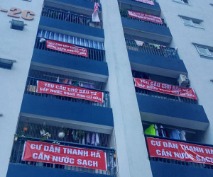 Hà Nội: 9 tòa chung cư tại khu đô thị Thanh Hà treo băng rôn đỏ rực vì hàng nghìn gia đình khốn đốn do nước bẩn
