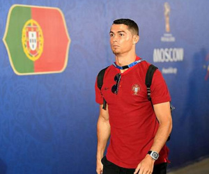 Ronaldo lý giải nguyên nhân nuôi râu tại World Cup