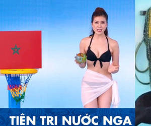 Hoa khôi mặc bikini dẫn World Cup: 'Rất buồn khi đọc bình luận'