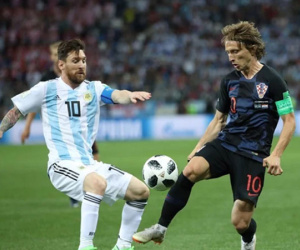 Modric: 'Hạ Argentina bằng cách không cho Messi nhận bóng'
