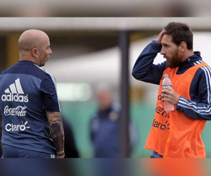 Cực sốc: 'Ông trùm' Messi làm phản, Argentina tính sa thải HLV Sampaoli