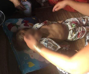Vĩnh Long: Bé gái 4 tuổi bị bạn của bố dùng tay đánh đập đầu xuống nền gạch tử vong, hung thủ bị điều tra về hành vi 'Cố ý gây thương tích'