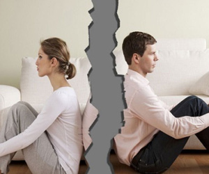 Vợ không chịu theo tôi về quê phụng dưỡng mẹ chồng