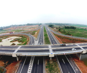 Chính phủ yêu cầu hoàn thành cao tốc Bắc Nam vào năm 2021