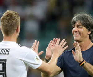 Joachim Low: 'Đức như đi tàu lượn, trong một bộ phim giật gân'