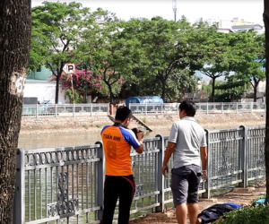 Người dân vứt cần câu bỏ chạy khi phát hiện thi thể trôi trên kênh Tàu Hủ