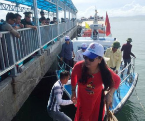 5.000 du khách mắc kẹt tại đảo Cô Tô