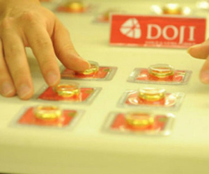 Giá vàng miếng và USD cùng tăng