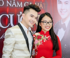 Phương Mỹ Chi bất ngờ xuất hiện trong liveshow kỉ niệm 10 năm ca hát của Nam Cường