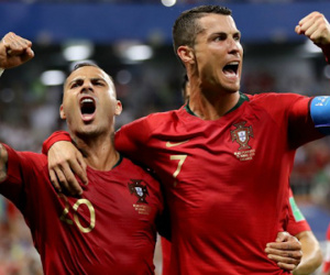 Ronaldo đá hỏng phạt đền, Bồ Đào Nha vẫn giành vé đi tiếp