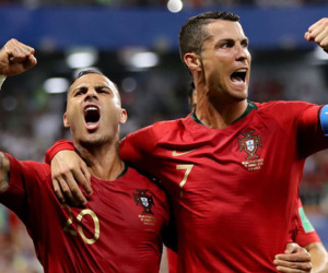 Trọng tài, VAR và công cụ của 'nghệ thuật sắp đặt' ở World Cup 2018?