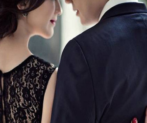Bí mật của quý bà mặc đồ ngủ đến sàn khiêu vũ