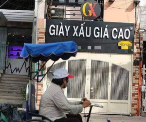 Những cửa hàng sở hữu biển tên lạ khiến khách lưỡng lự, không rõ nên vào hay bỏ đi