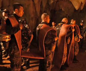 Khoan hang động để tìm đội bóng trẻ em mất tích ở Thái