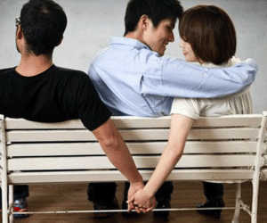5 lần phát hiện vợ ngoại tình, tôi vẫn không thể chia tay