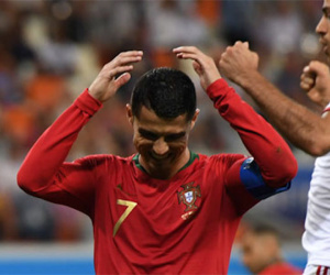 Cú phạt đền hỏng của Ronaldo tai hại thế nào với Bồ Đào Nha