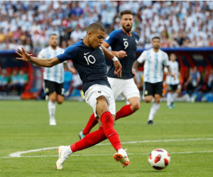 Pháp tiễn Argentina khỏi World Cup 2018