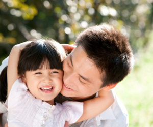 Đây là 4 hành động mà người bố cần tránh tuyệt đối, nếu không con trẻ sẽ bị tổn thương sâu sắc