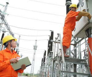 Giá điện sinh hoạt: Hãy nhớ dùng trên 400 số, giá đắt gấp đôi