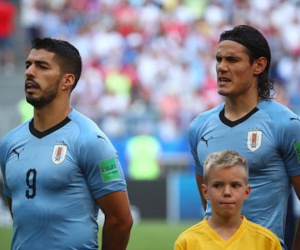 Suarez - Cavani là bộ đôi ăn ý thứ ba ở World Cup trong nửa thế kỷ