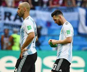 Thua Pháp bẽ bàng, hai trụ cột cùng nói lời chia tay ĐT Argentina