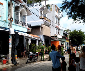 Cháy nhà 3 tầng ở Sài Gòn, công nhân tháo chạy thục mạng thoát thân
