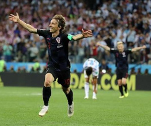 Real Madrid đã có quyết định về tương lai Modric?