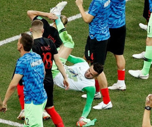 World Cup 2018: 'Thánh cản penalty' của Croatia gặp 'tai nạn' vì ăn mừng thắng lợi