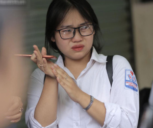 Chấm thi THPT Quốc gia 2018: Đã có bài thi bị điểm liệt 0, 1 và xuất hiện điểm 9.5 môn Ngữ Văn