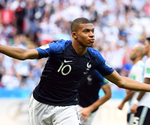 Mbappe dùng toàn bộ tiền lương, thưởng ở World Cup để làm từ thiện