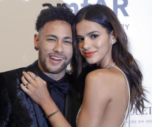 Những người tình nóng bỏng của tiền đạo Neymar