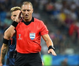 FIFA gây sốc với trọng tài bắt trận Pháp vs Uruguay