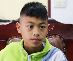 Hai cầu thủ của đội bóng Thái thoát nạn vì không theo vào hang