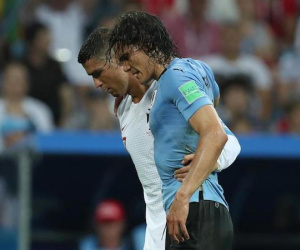 Mất 'đại pháo' Cavani, Uruguay bấn loạn trước cuộc đấu Pháp