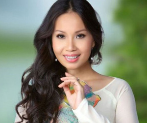 Cẩm Ly: Sự nổi tiếng kỳ lạ của một ca sĩ không biết khoe của, chỉ thích làm vợ đảm