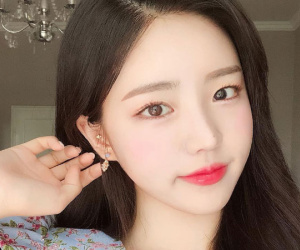 Hàng lông mày 'đẹp mĩ mãn' không còn là niềm ao ước nếu bạn biết đến 2 cách tô vẽ với toàn đồ đơn giản này