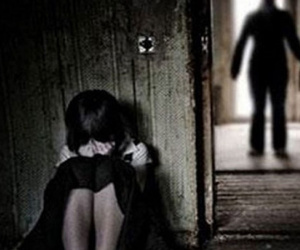 Kiểm tra nhà trọ, phát hiện gã đàn ông giao cấu với bé gái 14 tuổi