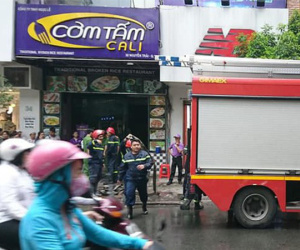 Cháy quán cơm tấm Cali giữa Sài Gòn, nhiều thực khách tháo chạy